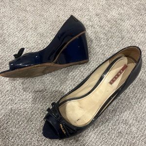 PRADA navy patent leather heels